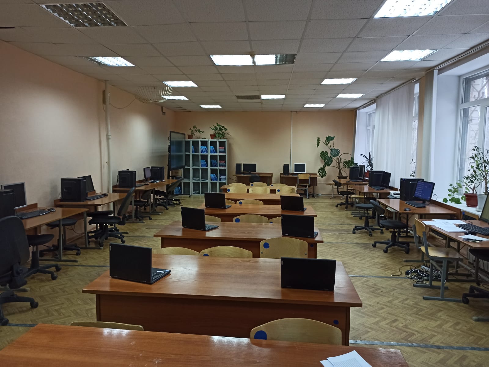 Изображения кабинета.